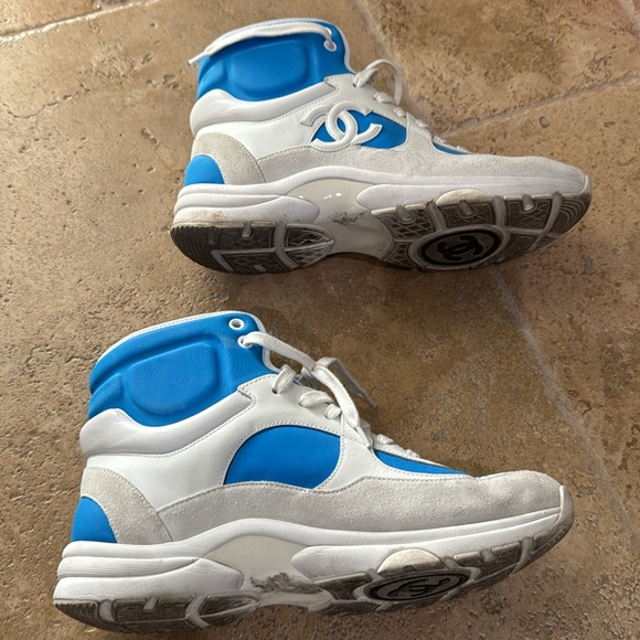 Authentic Chanel high top sneakers - Picture 3 of 7